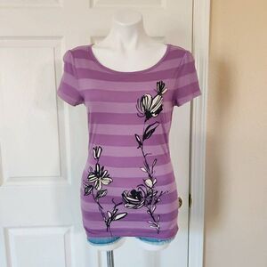 On a Whim fitted striped floral tee shirt sz M
